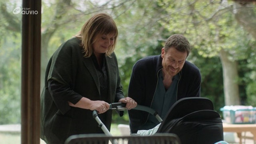La Stagiaire Season 8 Episode 1 - Episode 1
