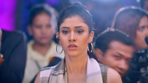 Isha's Wardrobe Malfunction still
