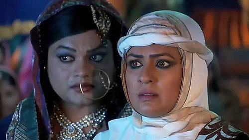 Jalal orders Anga to set up a 'Meena Bazar' still