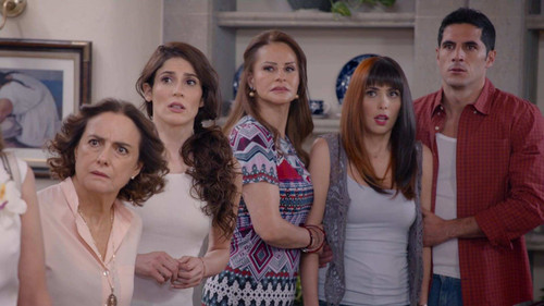 ¿Qué le pasa a mi familia? Season 1 Episode 13 - Episode 13