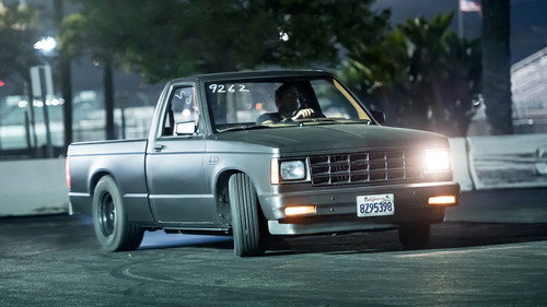 Hot Rod Garage Season 6 Episode 7 - Cheap Chevy Small-Block Build and S-10 V-8 Swap!
