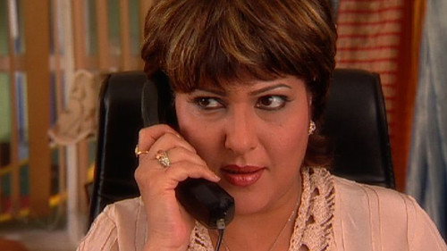 Mallika Keeps an Eye On Jassi still