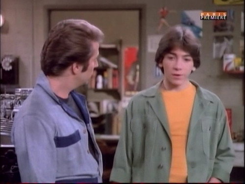 Happy Days Season 6 Episode 26 - Chachi's Incredo-Wax