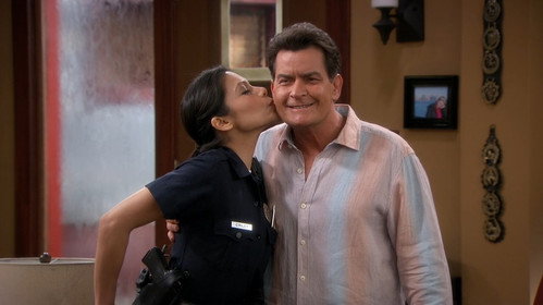 Anger Management Season 2 Episode 60 - Charlie Cops a Feel