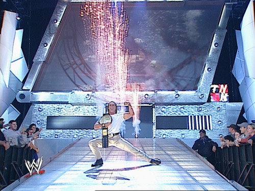 Raw - Nov. 18, 2002 still