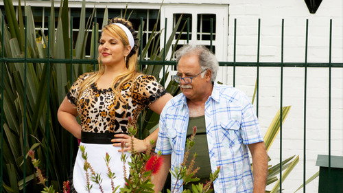 Familia en venta Season 1 Episode 11 - Episode 11