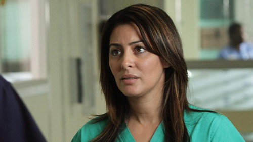 Holby City Season 14 Episode 14 - She's Electric