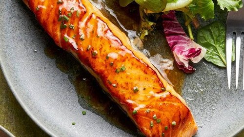 America's Test Kitchen Season 26 Episode 12 - Zesty Salmon and Salad