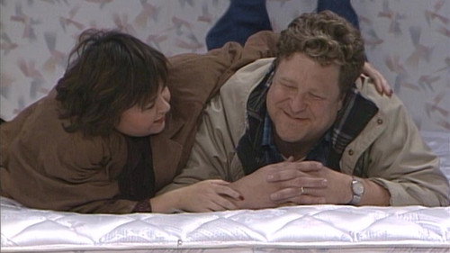 Roseanne Season 3 Episode 6 - Becky, Beds and Boys