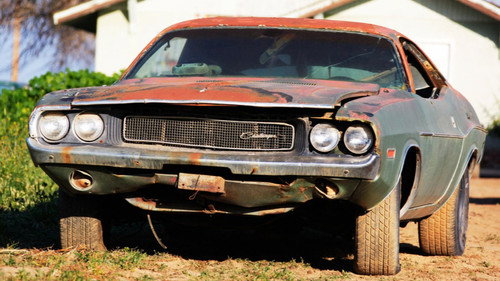 Roadkill Garage Season 1 Episode 4 - Dirt-Cheap 1970 Challenger Rescue!