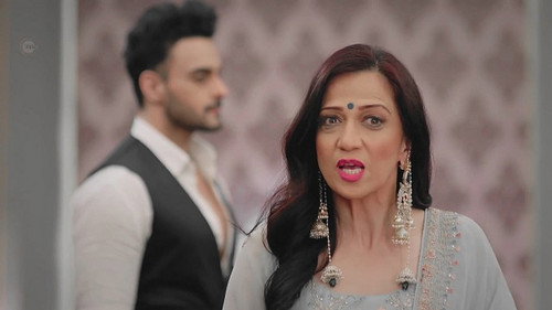 Ishika and Abhiraj trap Virat still