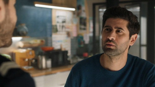 Episode 1621 still