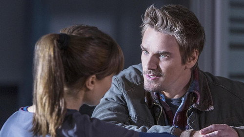 Frequency Season 1 Episode 10 - The Edison Effect