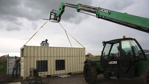 Building Outside the Lines Season 1 Episode 4 - Shipping Container Pool