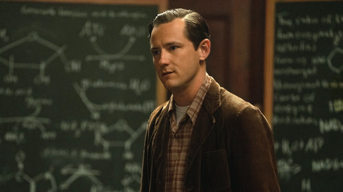Lessons in Chemistry Season 1 Episode 7 - Book of Calvin