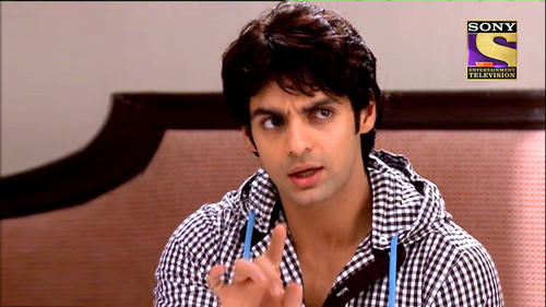Nidhi Consults Anjali still