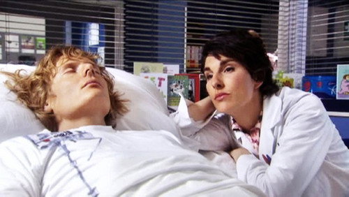 Green Wing Season 2 Episode 1 - Episode 1