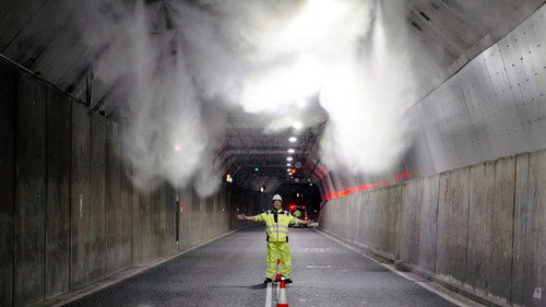 Tom Scott: England Season 1 Episode 9 - The Mist That Keeps the Tyne Tunnels Safe