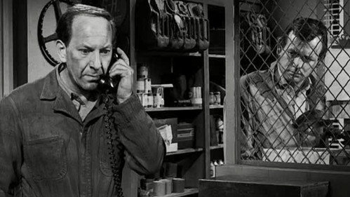 The Fugitive Season 2 Episode 24 - Everybody Gets Hit in the Mouth Sometime