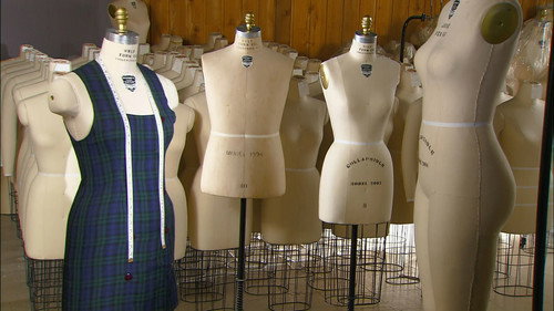 How It's Made Season 10 Episode 9 - Dress Forms, Boat Propellers, Duvets, Faucets
