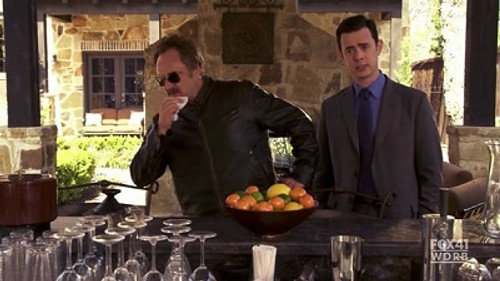 The Good Guys Season 1 Episode 3 - Broken Door Theory