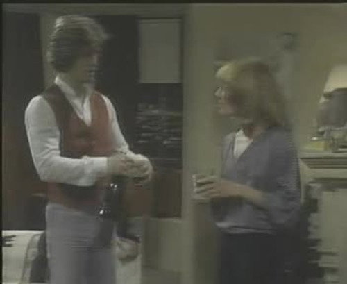 WKRP in Cincinnati Season 1 Episode 8 - Love Returns