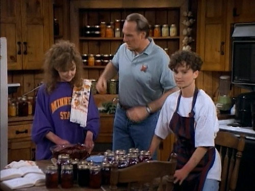 Coach Season 5 Episode 1 - To Air Is Human