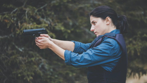Rosa Elettrica - In fuga con il nemico Season 1 Episode 6 - The Boss