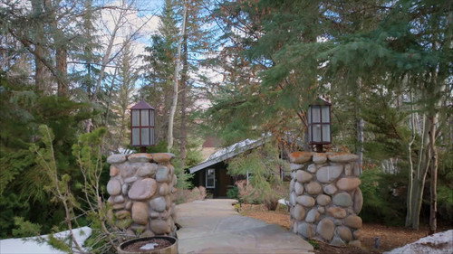 Fixer Upper: Colorado Mountain House Season 1 Episode 2 - Episode 2