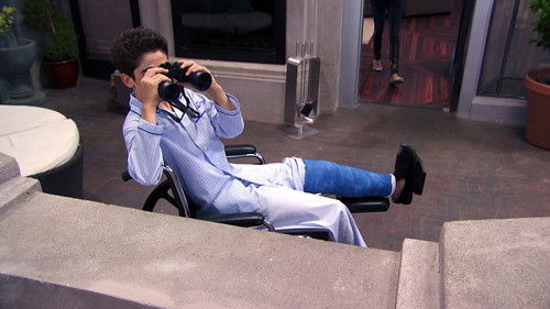 Jessie Season 2 Episode 11 - Pain in the Rear Window
