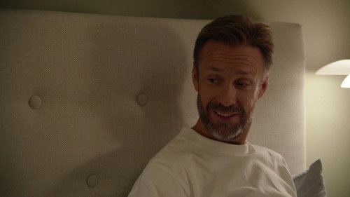 Helt perfekt Season 7 Episode 5 - The Babysitter