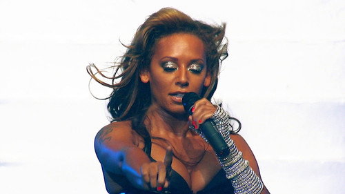 Mel B: It's a Scary World Season 1 Episode 10 - Mel's Big Show