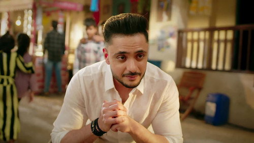 Mannat: Harr Khushi Paane Ki Season 1 Episode 14 - Vikrant Hires Mannat