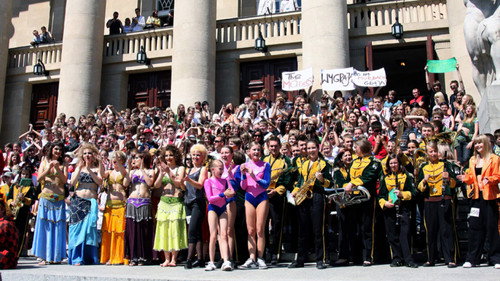 Mam talent! Season 1 Episode 1 - Season 1, Episode 1