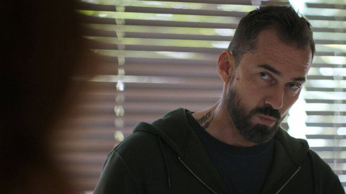 Episode 1215 still
