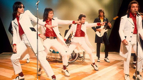 Top of the Pops Season 14 Episode 11 - 17th March 1977