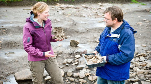 Digging for Britain S2E1 — Britannia