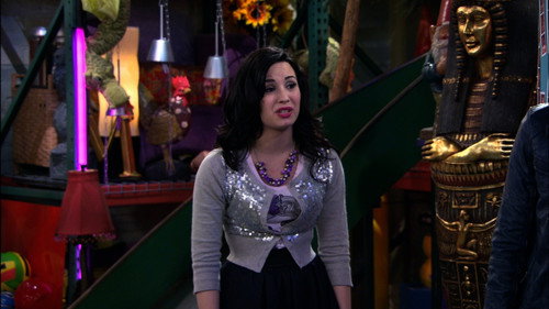 Sonny with a Chance Season 2 Episode 4 - Sonny With a Song