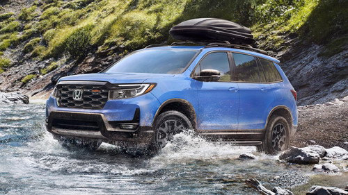 MotorWeek Season 44 Episode 8 - Honda Passport TrailSport