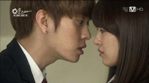 Monstar Season 1 Episode 1 - It all started with lips