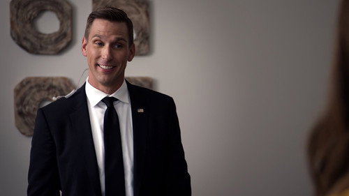 Tyler Perry's The Oval Season 2 Episode 8 - Dont Believe Your Eyes