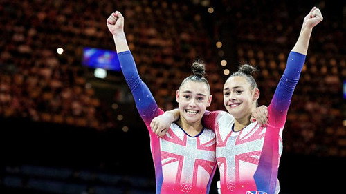 Gym Stars Season 5 Episode 1 - Twinning