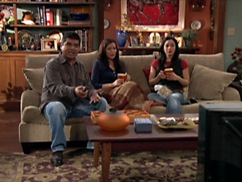 George Lopez Season 6 Episode 8 - George's Grave Mistake Sends Him to a Funeral, Holmes