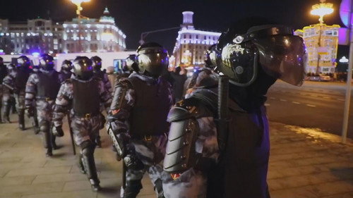 Frontline Season 41 Episode 15 - Putin's War at Home