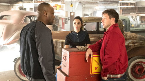 Timeless Season 2 Episode 2 - The Darlington 500