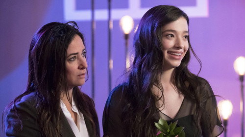 Better Things Season 2 Episode 1 - September