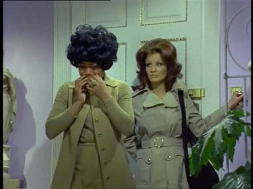 The Protectors Season 2 Episode 23 - A Pocketful of Posies
