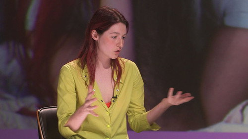 Dans les médias Season 9 Episode 7 - Lou-Adrianne Cassidy