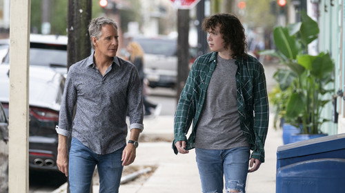 NCIS: New Orleans Season 7 Episode 15 - Runs in the Family (1)