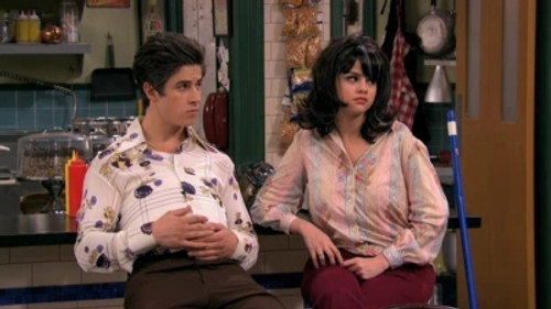 undefined Season 3 Episode 19 - Max's Secret Girlfriend
